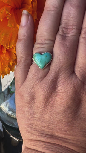 LOVE NOTES  Kingman Turquoise Heart set in sterling silver ring