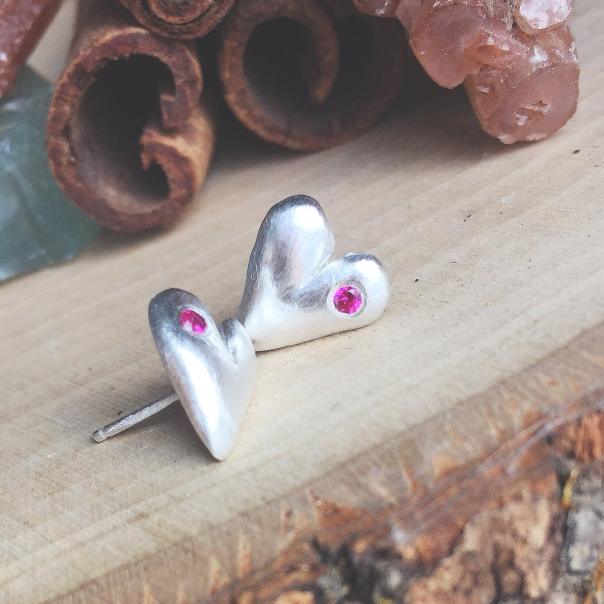 LOVE NOTES Sculpted Silver Heart Gemstone Post Earrings