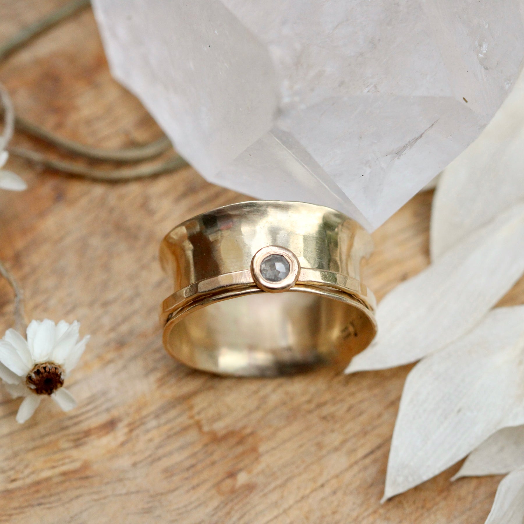 10k gold and salt and pepper spinner ring