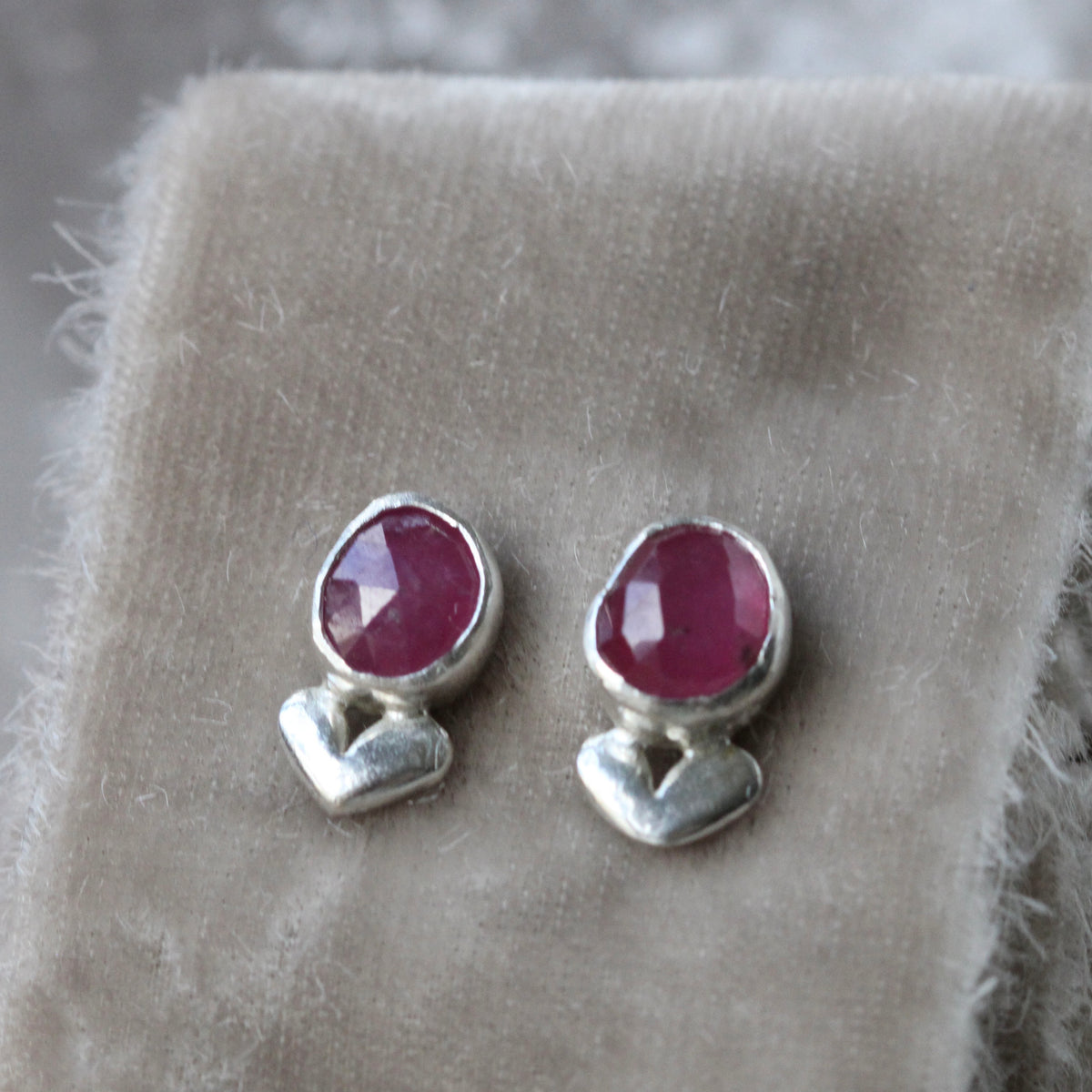 LOVE NOTES Ruby and Sculpted Heart sterling silver Post Earrings